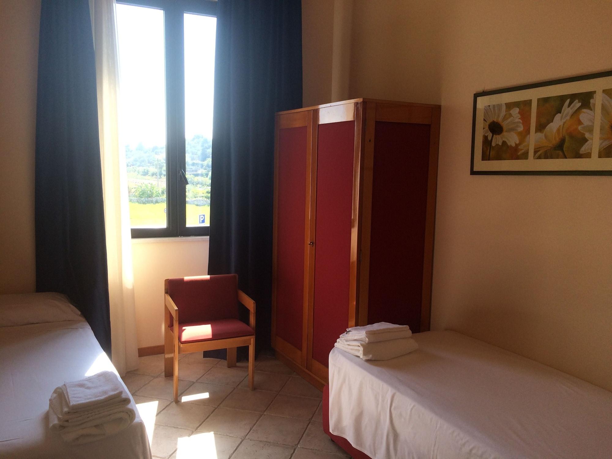 Miramare Hotel 3*